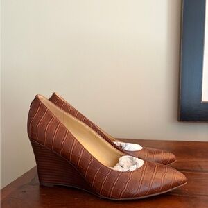 Cal 9x9 Brown Wedge Pumps by Nine West NWT Size 7